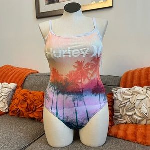 ❣️🆕Hurley Sunset Ombre Palm Tree Print One Piece Swimsuit❣️